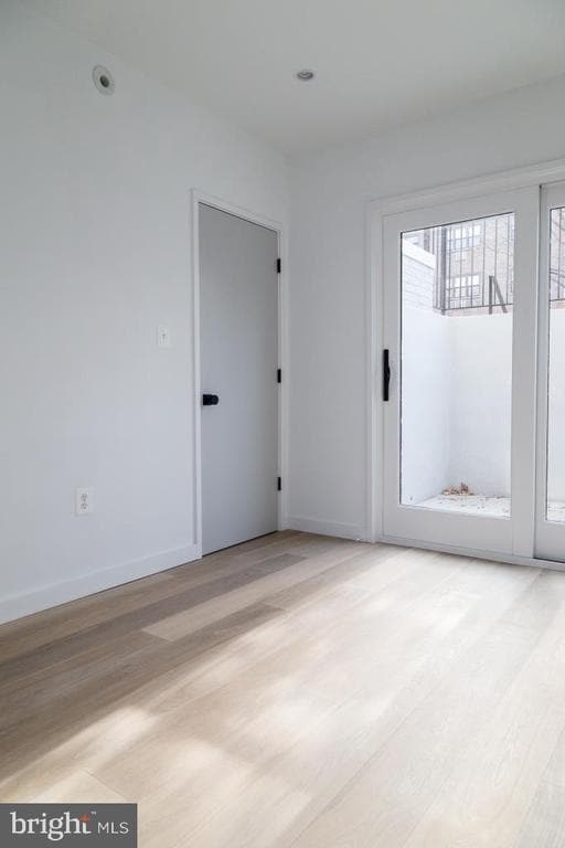 Foto del edificio - 1443 Euclid St NW