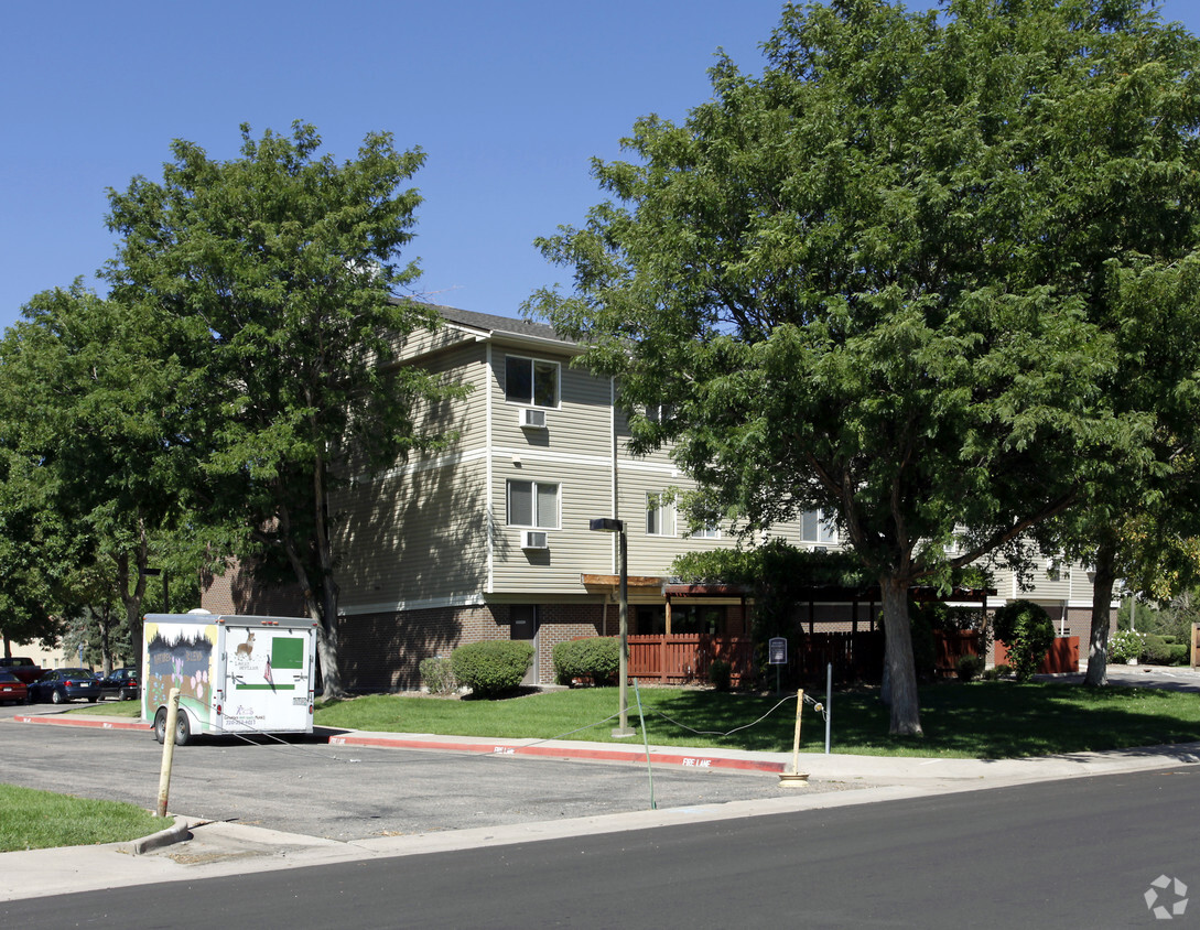 Building Photo - Kings Point Apartments