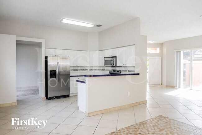 Foto del edificio - 9064 SW 214th St