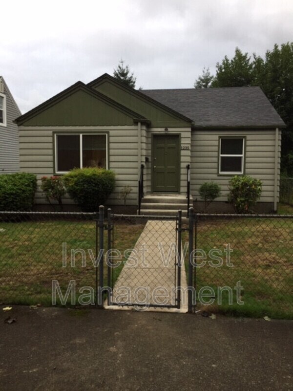 12351238 Street, Longview, WA 98632 House Rental in Longview, WA