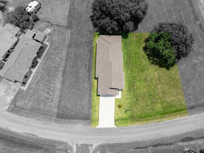 Foto del edificio - 68 Fairway Dr