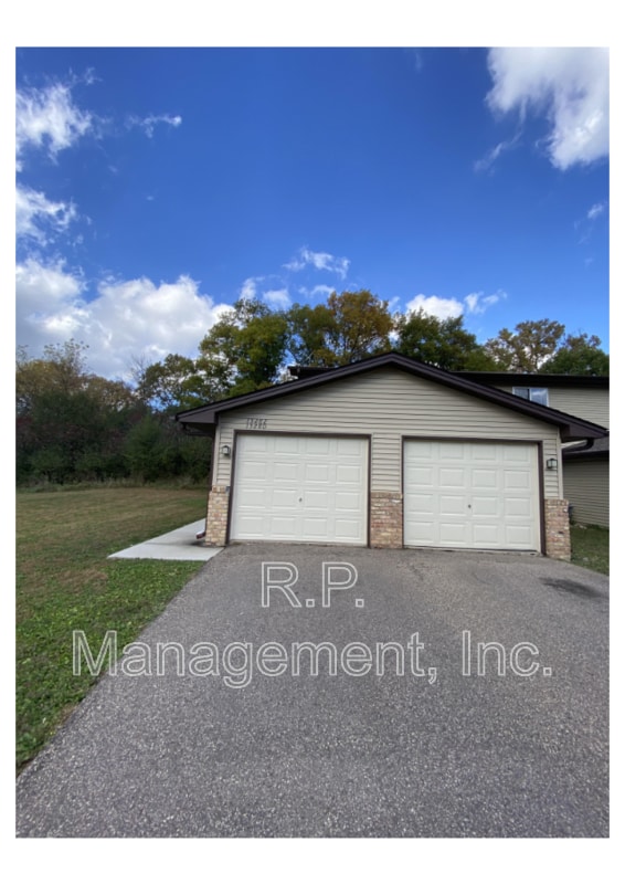 Building Photo - 15280 Lesley Ln