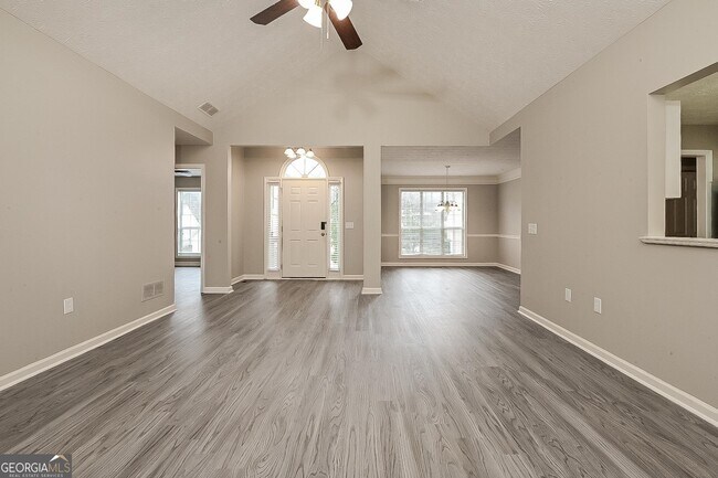 Building Photo - 206 Eagles Crest Ct