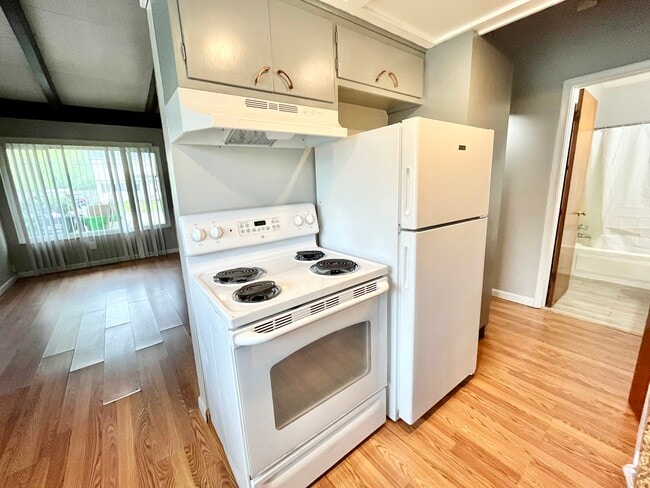 Building Photo - 92 Riveredge Pky