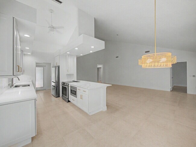 Building Photo - 303 Leeward Dr