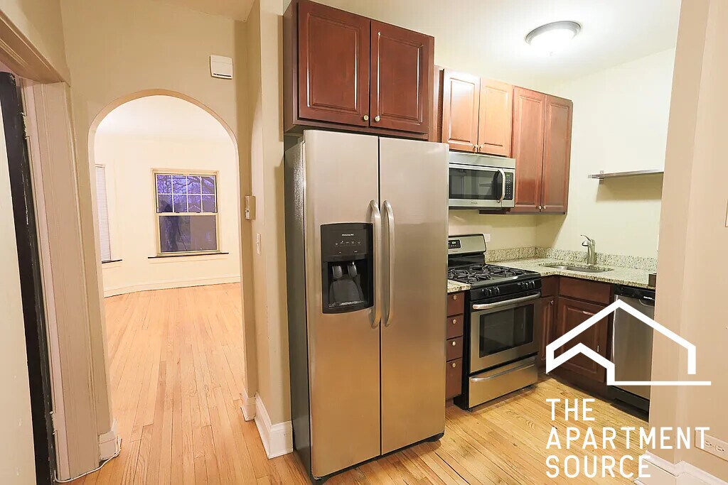 Foto principal - 4903 N Hoyne Ave