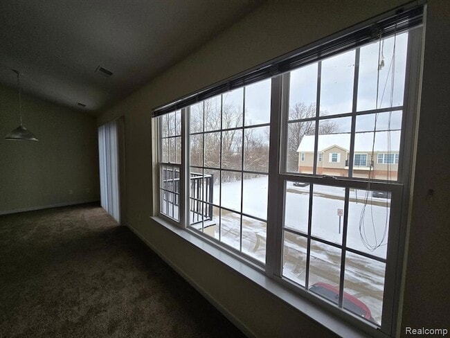 Building Photo - 27341 Hidden Oaks Dr