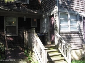 Building Photo - 908 Richmond Ave