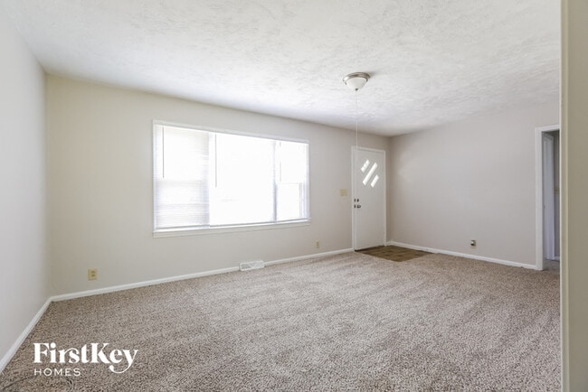 Building Photo - 8405 E 47th St