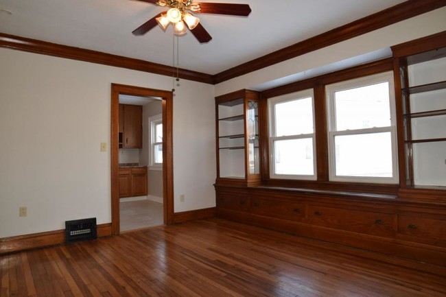 Building Photo - 4784 E 85th St