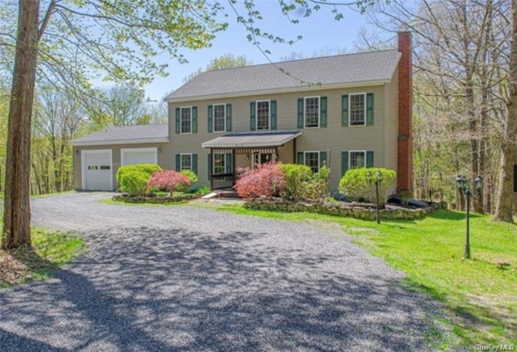 Primary Photo - 85 Bacon Dr