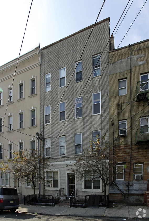 449 Pavonia Ave, Jersey City, NJ 07306 Apartments in Jersey City, NJ