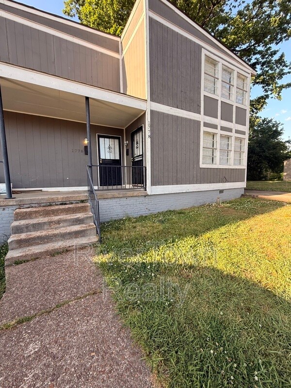 Building Photo - 1778 Brown Ave