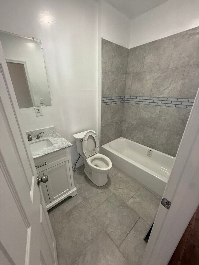 Foto del edificio - 825 S 15th St