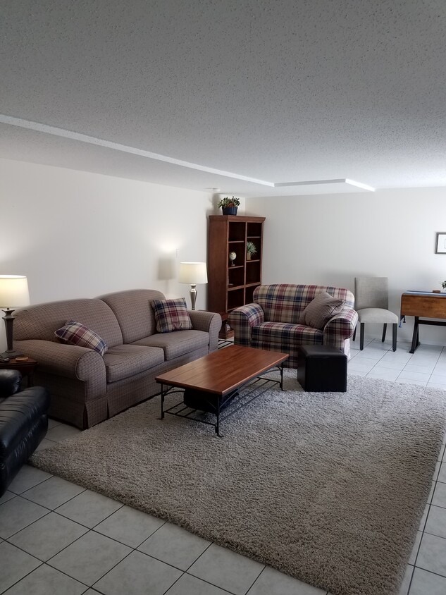 Main living area - 7224 Cinnamon Teal Dr