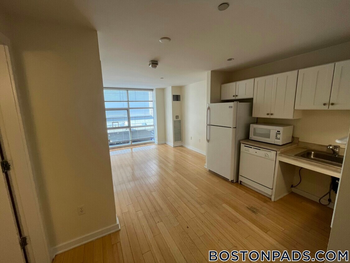 Primary Photo - 40 Boylston St