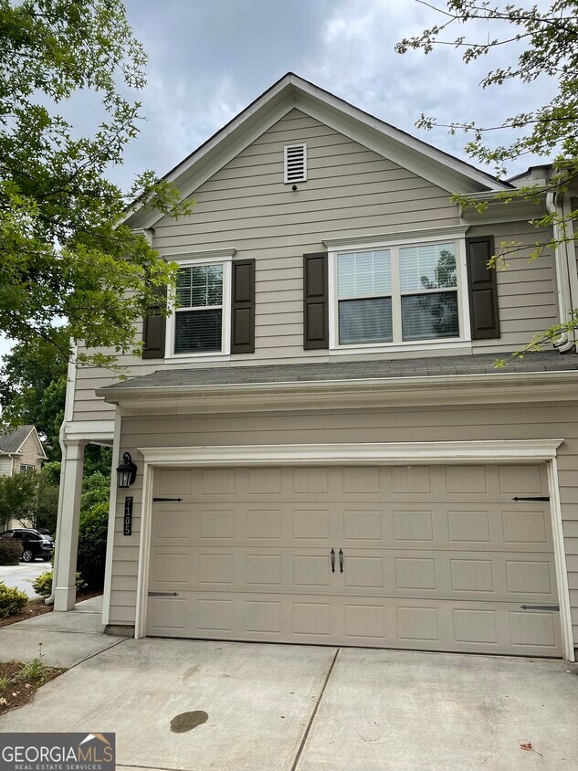 Primary Photo - 7105 Elmwood Ridge Ct