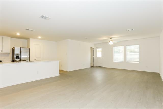 Foto del edificio - 2765 Mistwood Dr