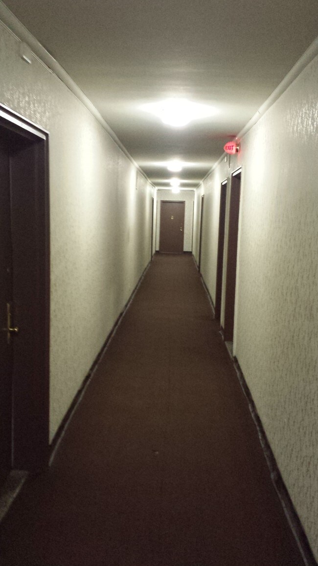 Foto del edificio - 16215 Highland Ave