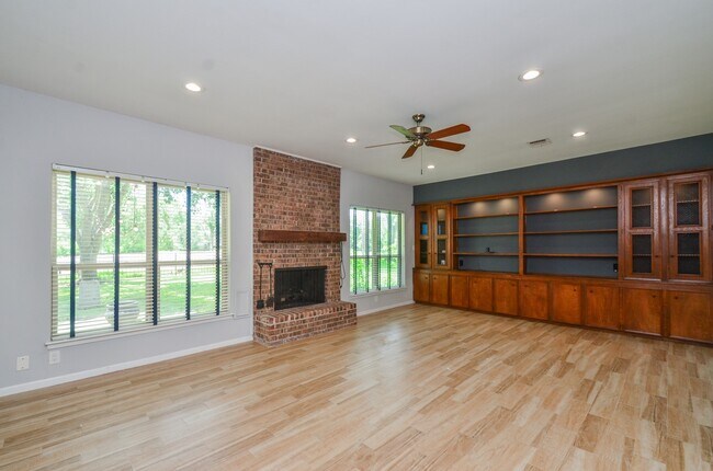 Building Photo - 2103 Winged Foot Dr