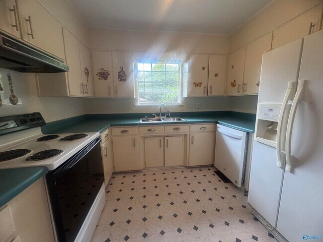 Foto del edificio - 3100 Knollwood Cir NW