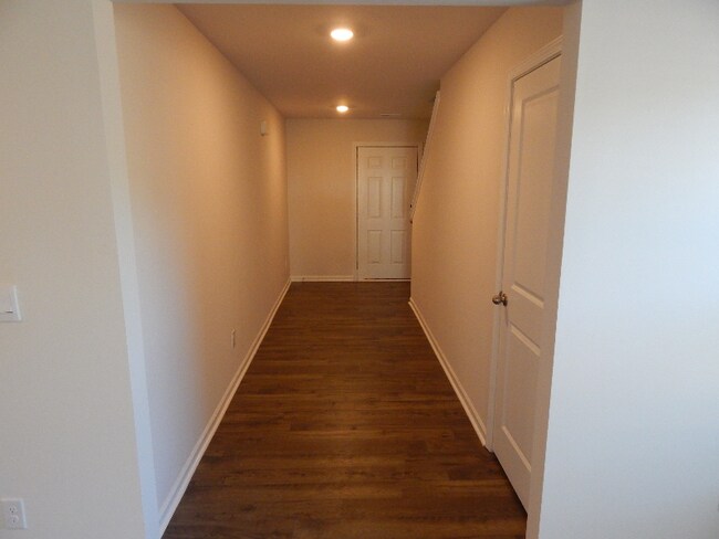 Foto del edificio - 521 Evaleigh St
