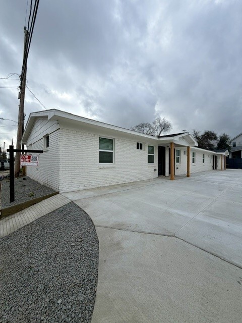 Foto del edificio - 206 E 33rd St