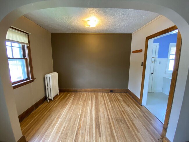 Foto del edificio - 908 E 4th St