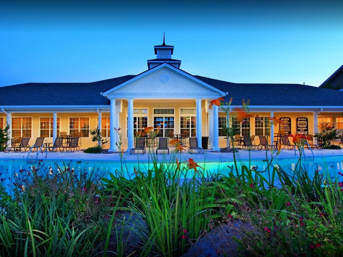 Casa club FH - Forty649 North Hills