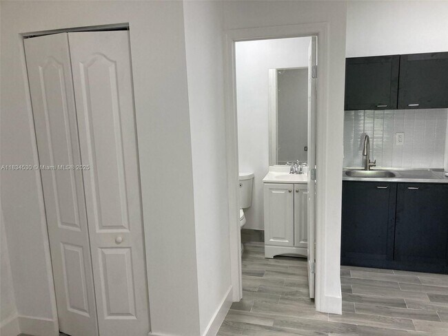 Foto del edificio - 10325 SW 115th Ct