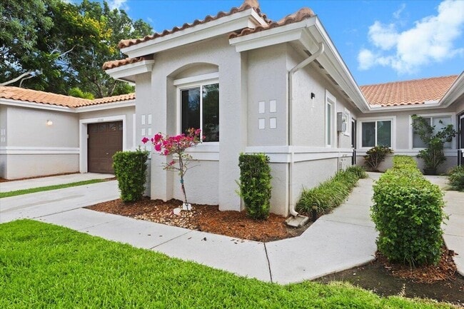 Building Photo - 10352 Mateo Ct