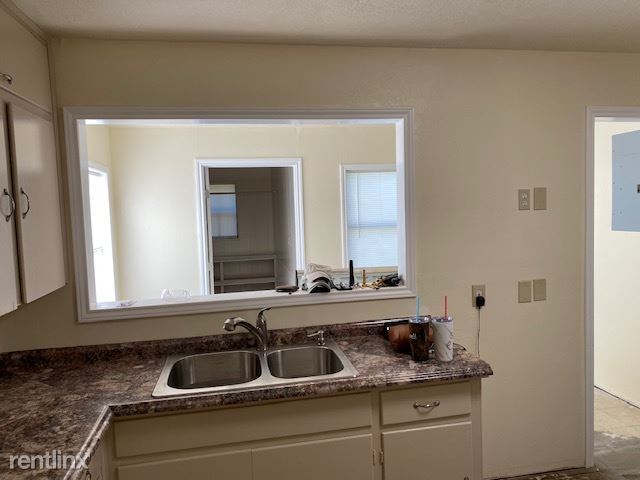 Foto del edificio - 3 br, 1 bath House - 410 Dunnam Ave