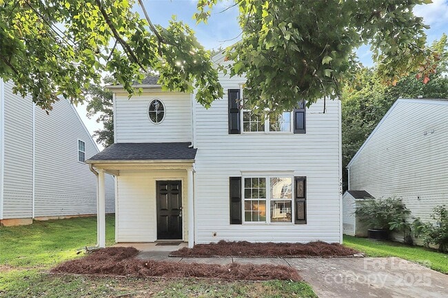 Building Photo - 1215 McAllister Dr