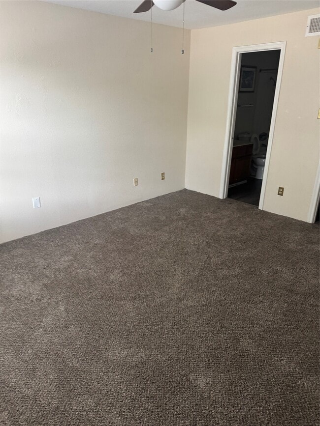 Building Photo - 10821 Braes Bend Dr