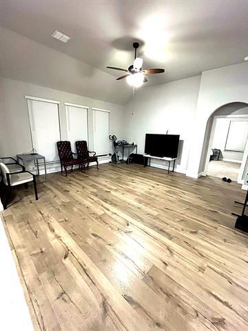 Foto del edificio - 2909 Parkwood Cir