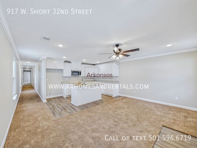 Foto del edificio - 917 W Short 32nd St