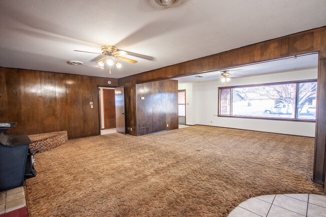 Building Photo - 1321 Piedmont Dr