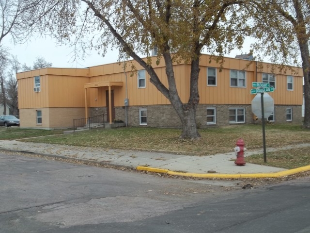 Foto del edificio - 110-202 N Douglas St