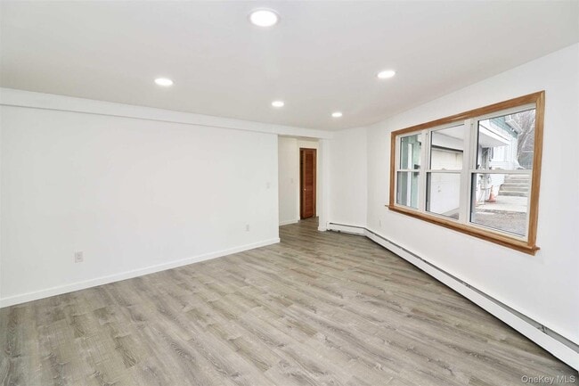 Foto del edificio - 128 Catherine St