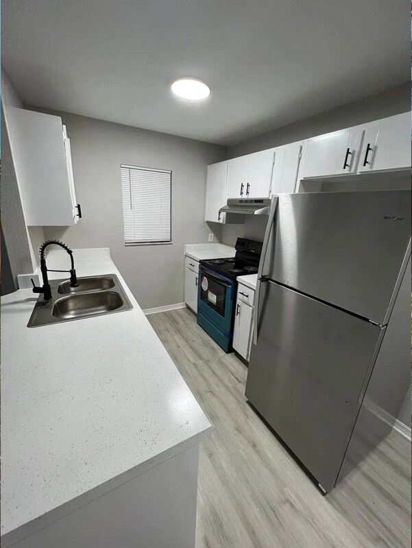 Foto del edificio - 4955 Orange Blvd