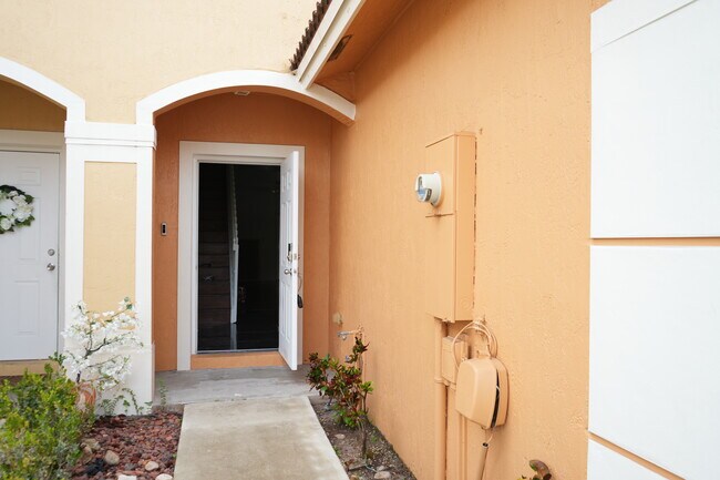 Building Photo - 540 St Michelle Way