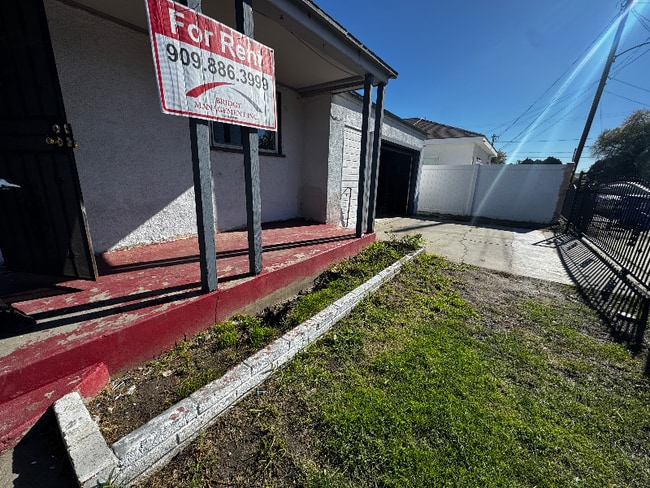 Building Photo - 1895 Turrill Ave