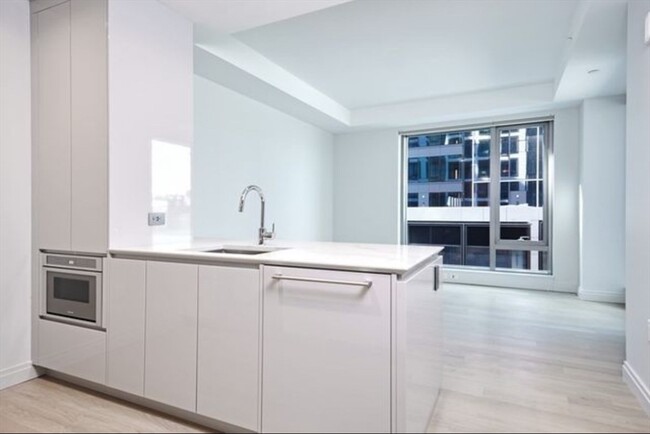Building Photo - 133 Seaport Blvd