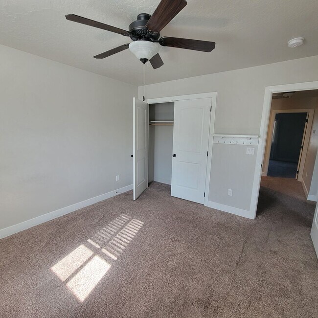 Foto del edificio - Spacious Modern Home