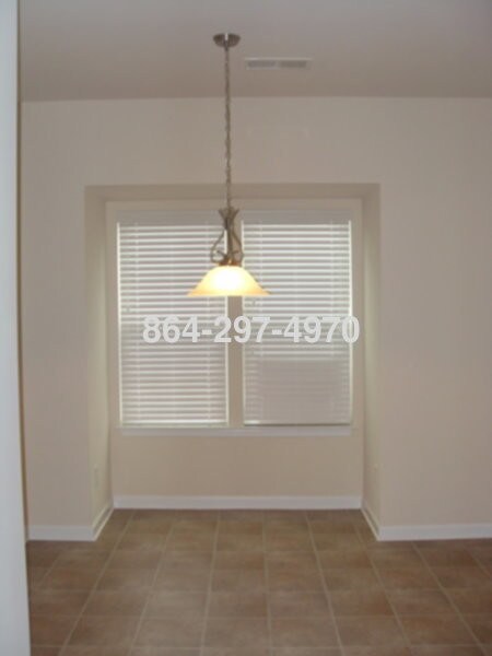 Foto del edificio - 409 Cedar Pines Dr