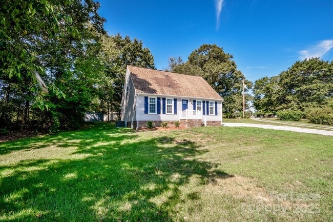 Building Photo - 4792 NC-73