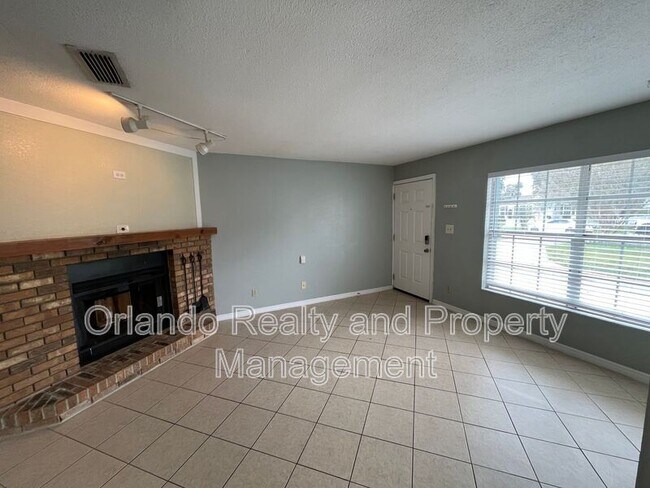 Foto del edificio - 1239 E Ridgewood St