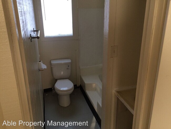 Foto del edificio - 2 br, 1 bath House - 700 Jeffrey St.