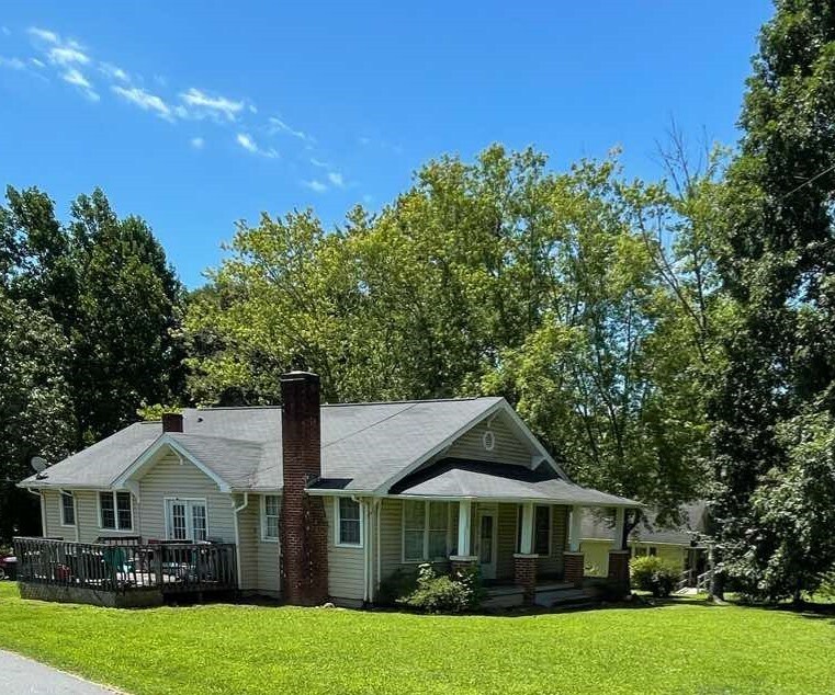 Primary Photo - 3220 Lytle Dr