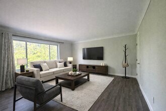 Building Photo - 416 Nelson St